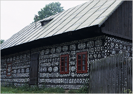 スロバキア・チチマニーの集落にあるログハウス